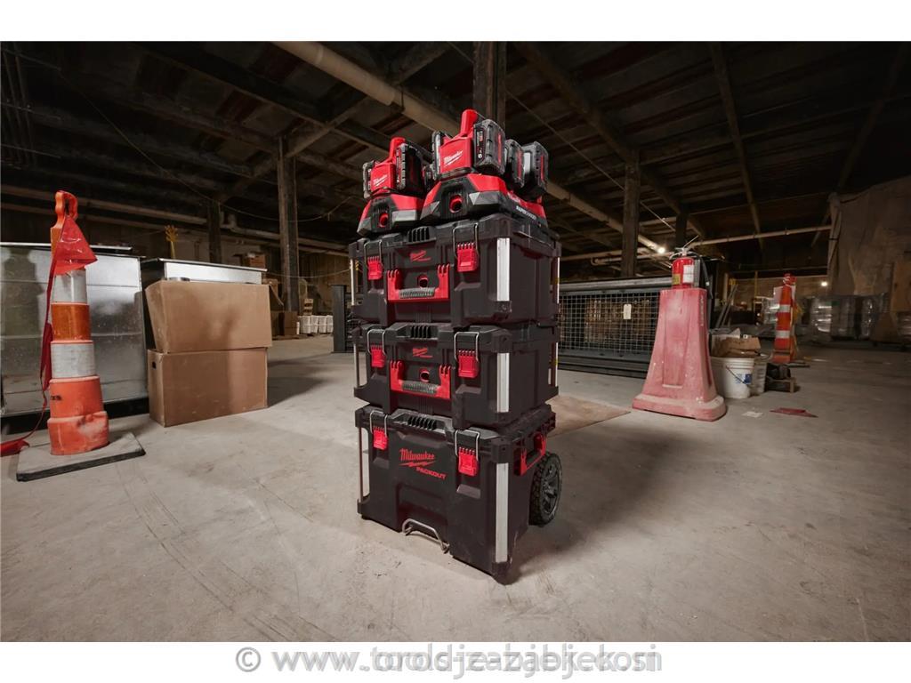 Akumulatorska hitra polnilna postaja M18 PC6 MILWAUKEE