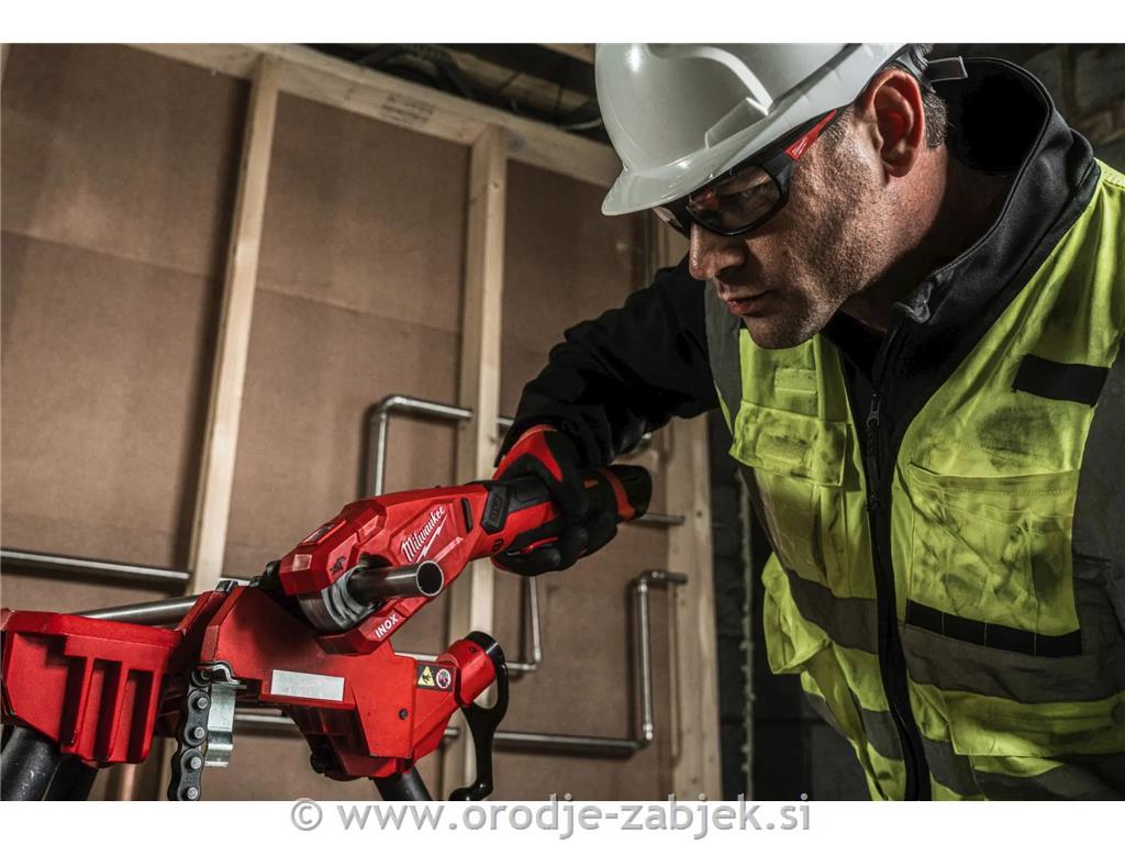 Akumulatorski rezalnik inox in bakrenih cevi M12 PCSS-202C MILWAUKEE