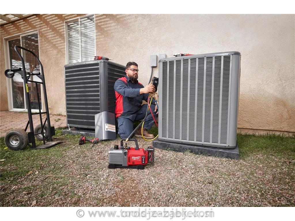 Akumulatorska vakumska črpalka M18 FVP5-801 MILWAUKEE