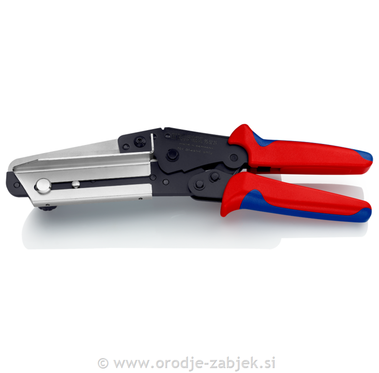 Škarje za rezanje plastičnih kanalov 95 02 21 KNIPEX