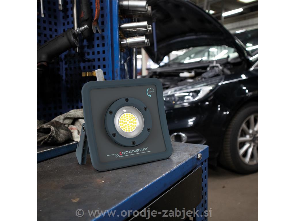 Baterijska LED svetilka NOVA R SCANGRIP