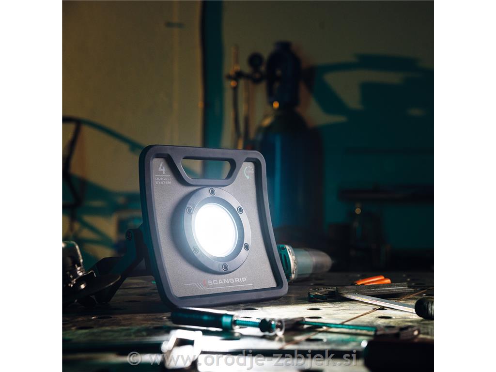 Baterijska LED svetilka NOVA 4K C+R SCANGRIP