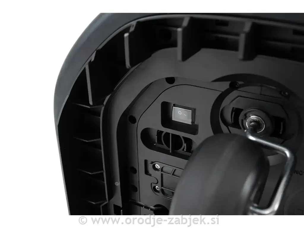 Robotska kosilnica V600 TerraMow 